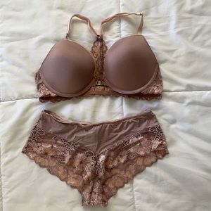 Bra (36B) & panty (S) set